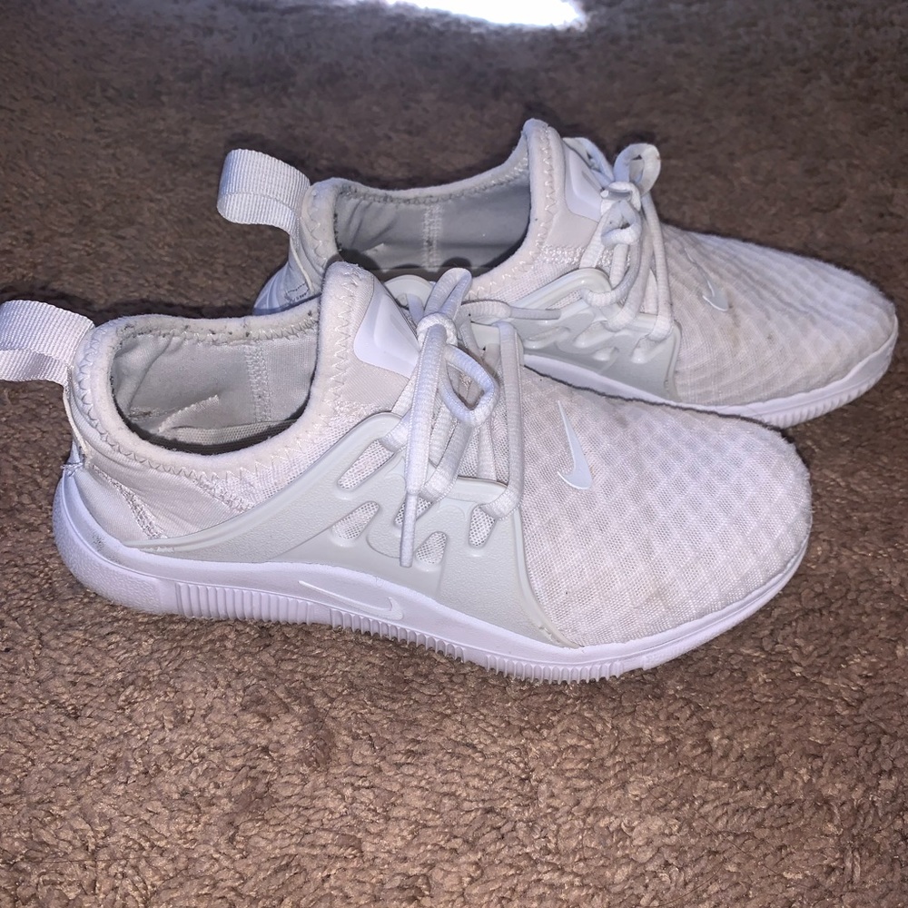 White Nike shoes